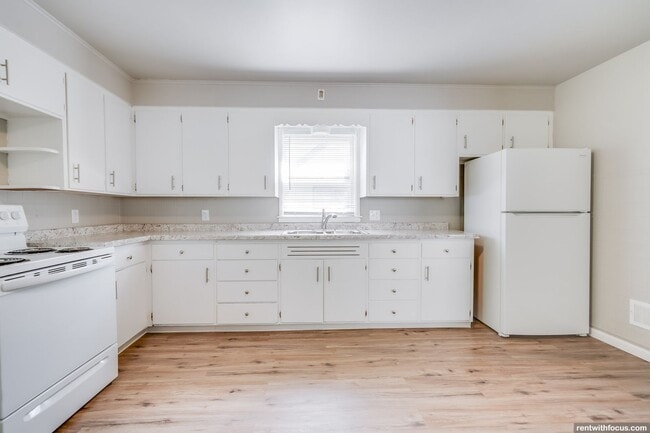 Building Photo - 528 5th St Unit 528