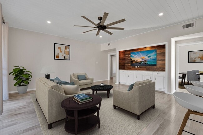 Photo - Charming 2 Bedroom Condominum Unit 601