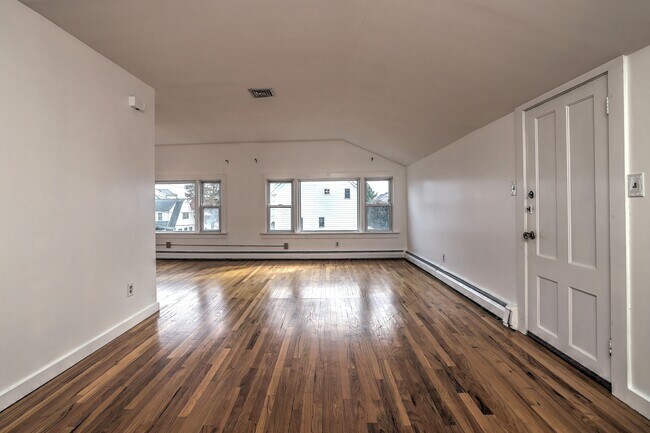 Photo - 83 Hawley Ave Apartamento Unidad 2