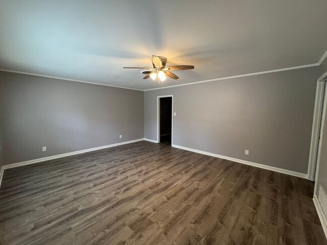 Photo - 1037 Washington Ave
