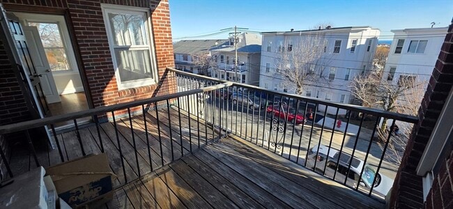 Photo - 72 Campbell Ave Unit 4