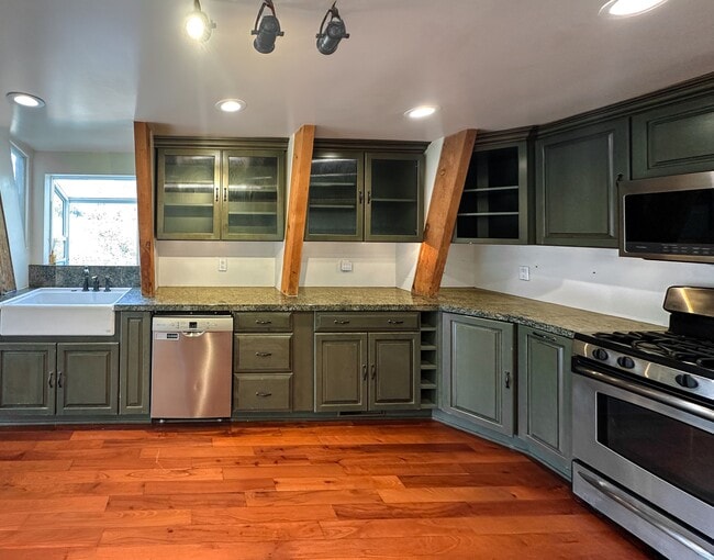 Photo - 2445 Burson Rd