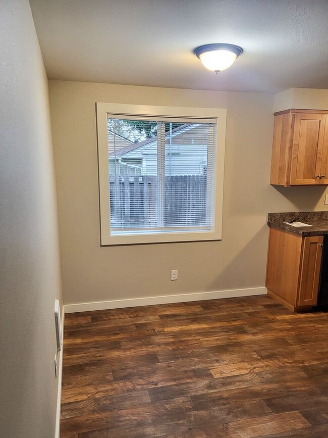 Photo - 145-195 Churchdale Ave N Unit 195