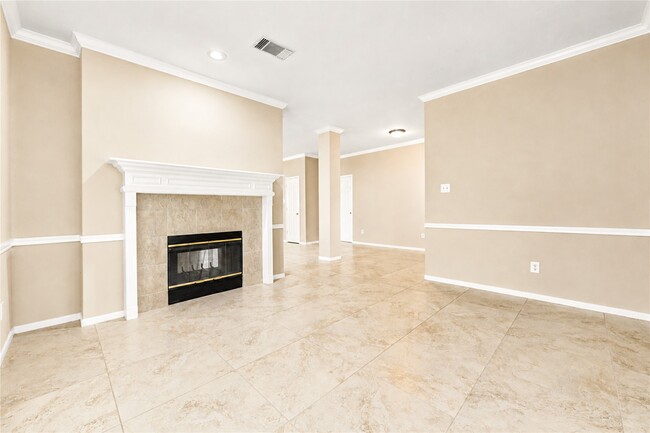 14009 Hollow Canyon Ln