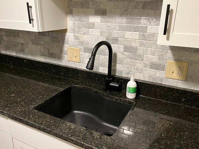 Photo - 1440 Slade Ave Unit #204