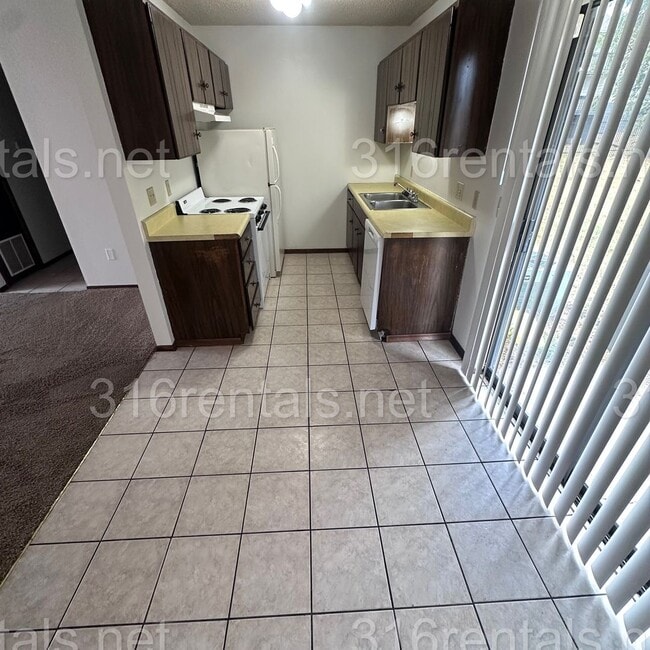 Photo - 359 E Marion Ct Unit 359 E Marion Ct Apt 1