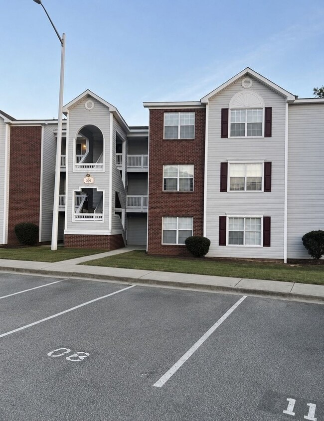 Photo - 301 Warton Ln