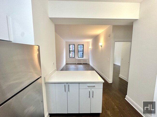 Photo - WEST 22 STREET Unit 3T