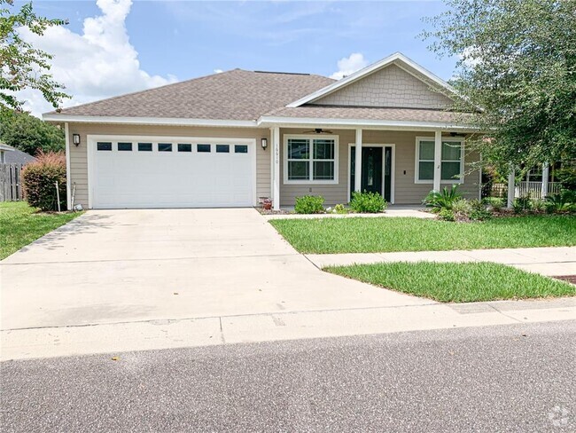 Building Photo - 16610 NW 194th St Rental
