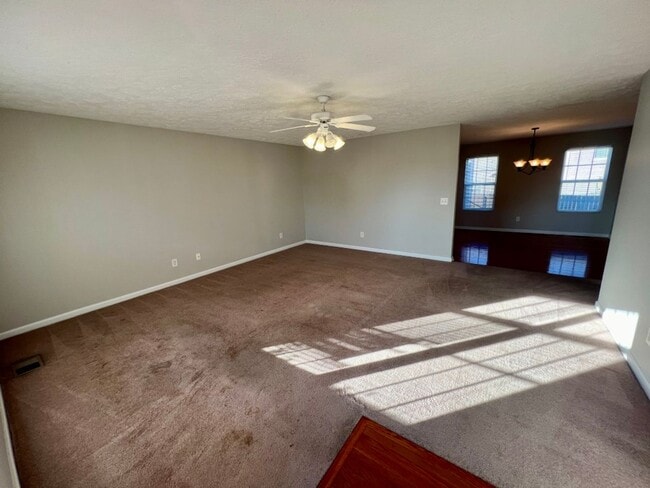3313 Hamberton Cir