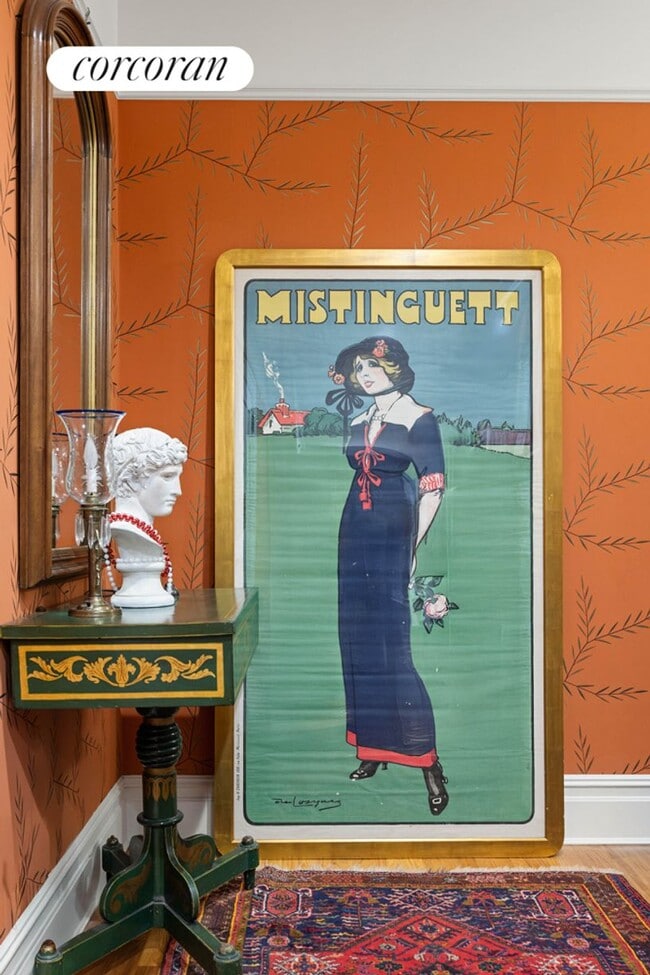 Photo - 215 W 90th St