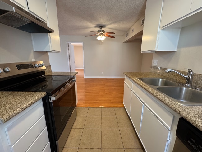 Photo - 626 E Verdugo Ave Unidad R