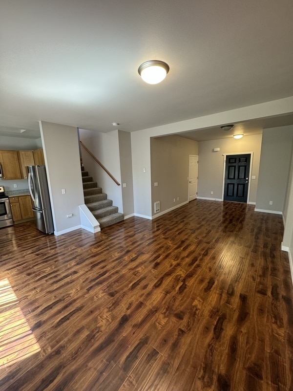 Photo - 2167 Siddle Loop