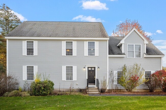 Photo - 131 Forest Hill Way