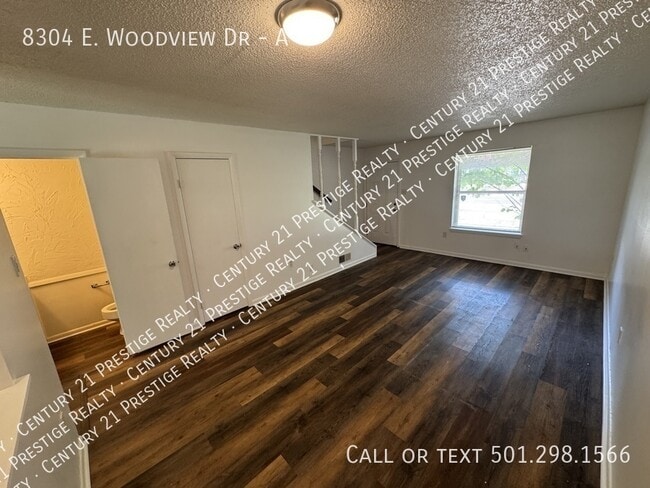 Photo - 8304 Woodview Dr N Unit A