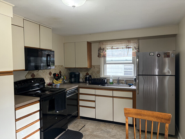 Photo - 105 Robert Dr Unidad 107 Robert Drive