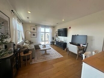 Photo - 250 Meridian St Unit 611