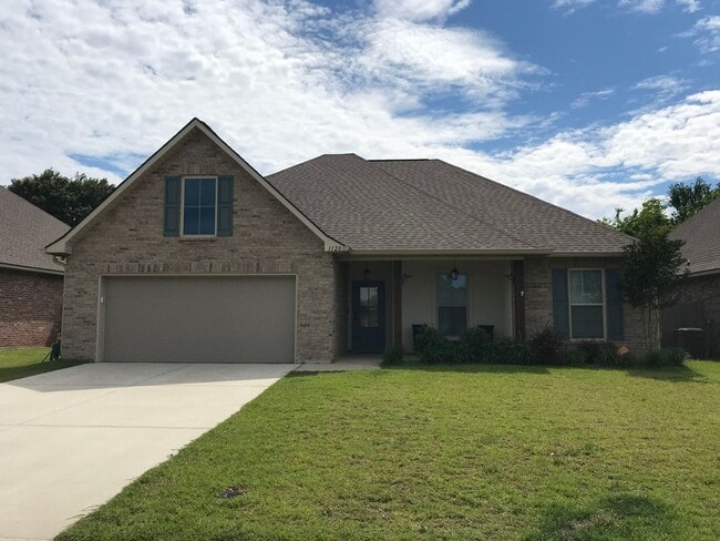 Photo - Just Minutes to Barksdale Air Force Base.....