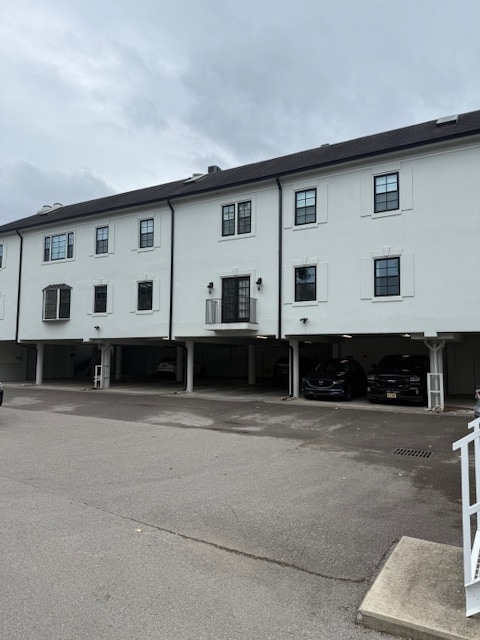 Rear of building - 4202 W End Ave Unit 105