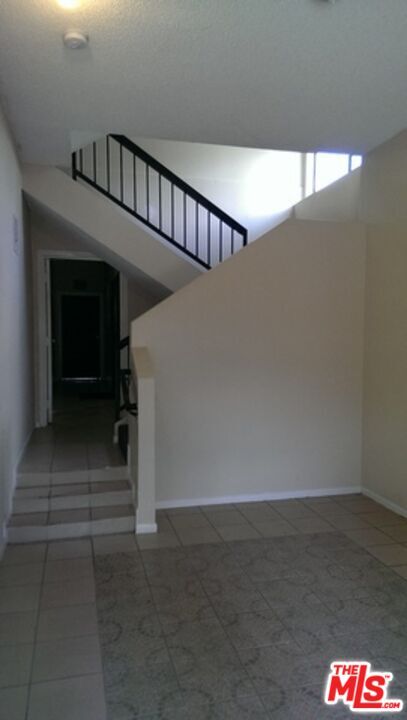 Photo - 411 N Kenmore Ave Condo Unit 2