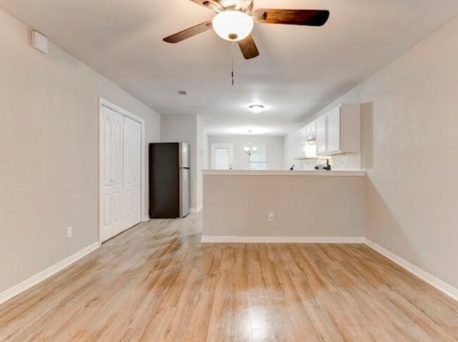 Photo - AVAILABLE SOON! (SECTION 8 ACCEPTED)