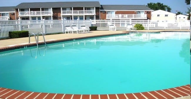 Pool - Brittany Springs
