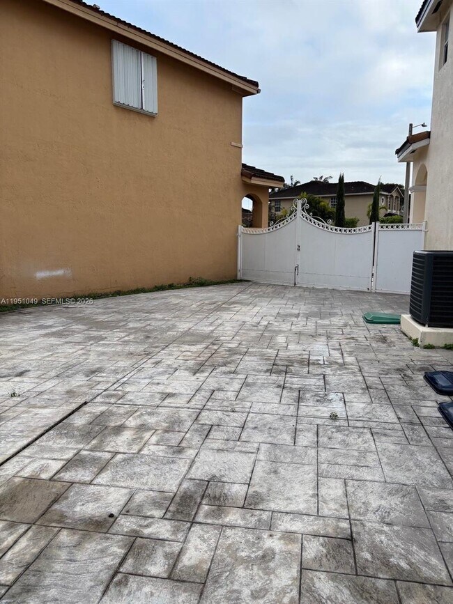 Photo - 15465 SW 36th Terrace