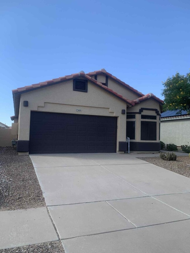 Building Photo - 7949 N Panamint Dr Rental
