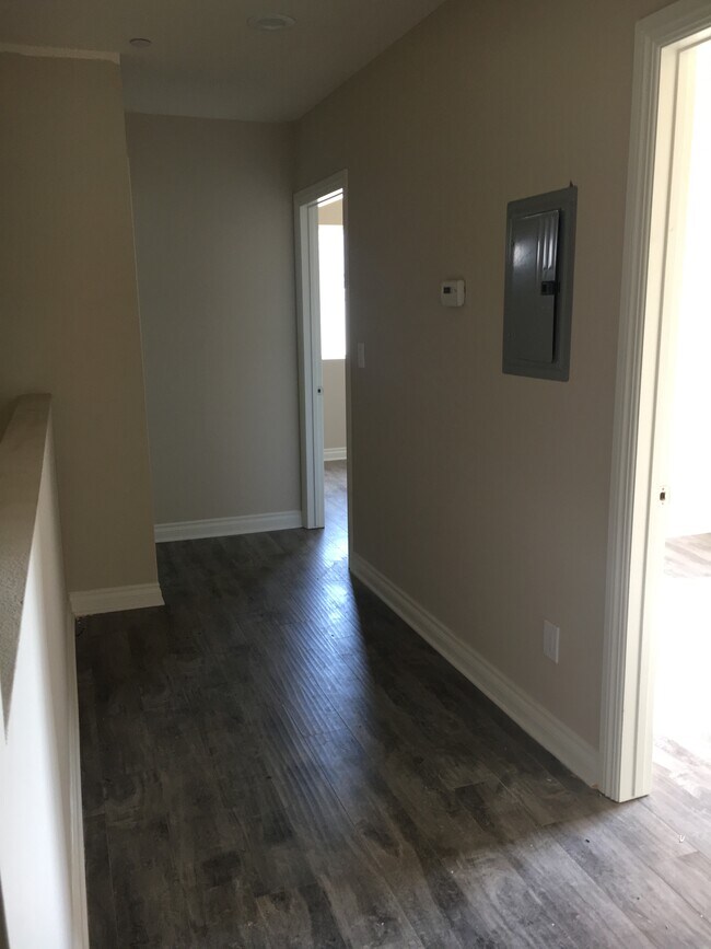 Photo - 523 N Benton Way Unidad 523 N. BENTON WAY