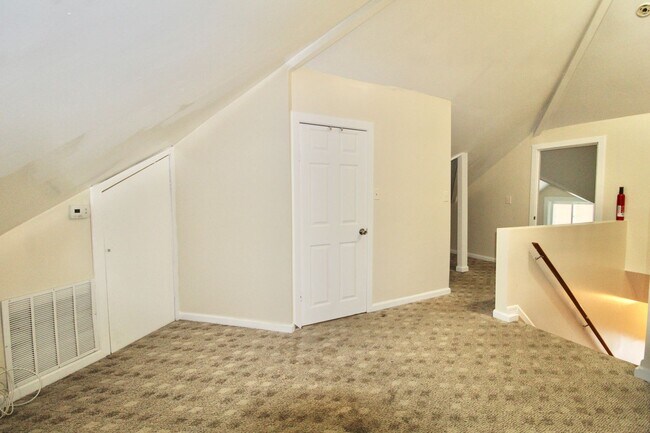 Photo - 205 Newman Ave