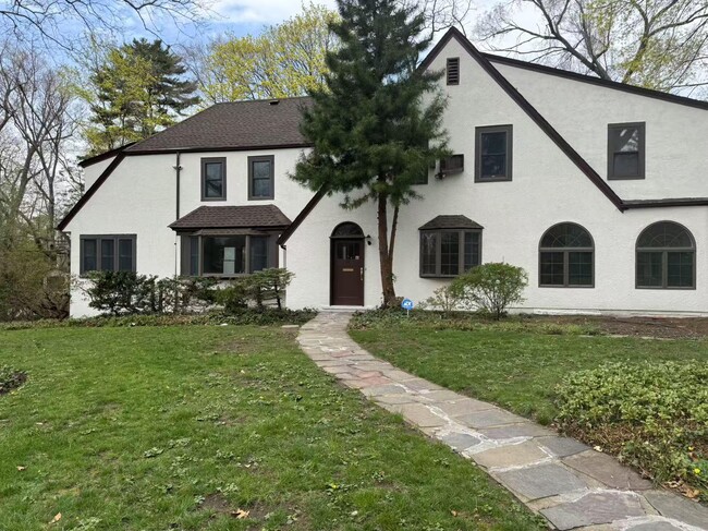 Photo - 17 Oak Dr House