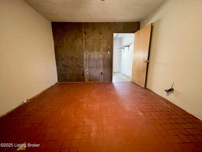 Photo - 3007 Douglas Blvd