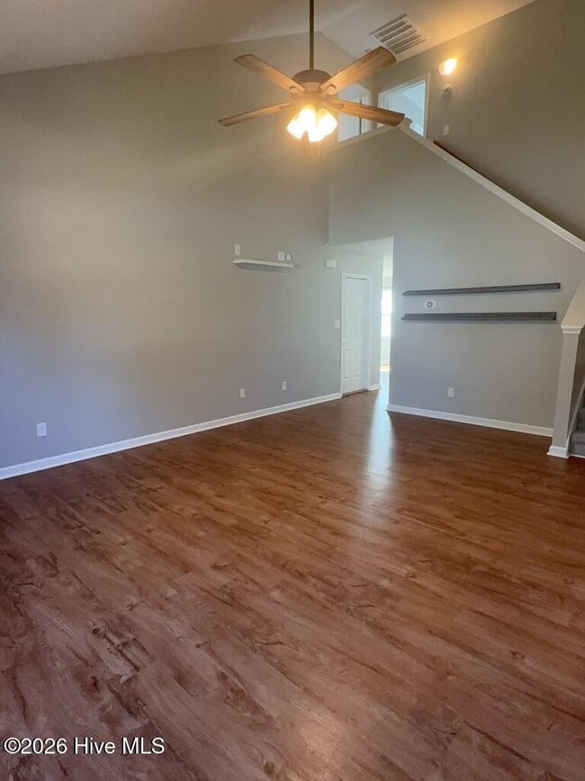 160 Kelly Cir