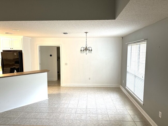 Photo - 2920 Findley Chase