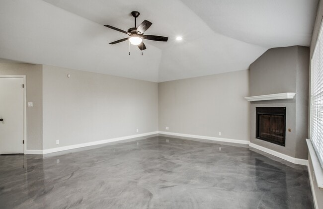 Photo - 6103 John Chapman