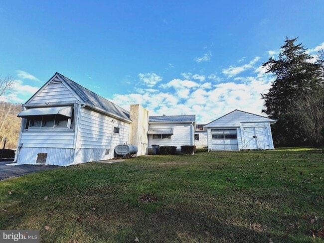 Photo - 1716 W Philadelphia Ave