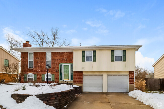 Building Photo - 1771 Fallbrook Ln Rental