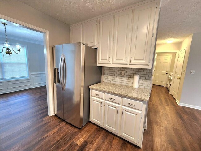 Photo - 1645 Rushing River Way