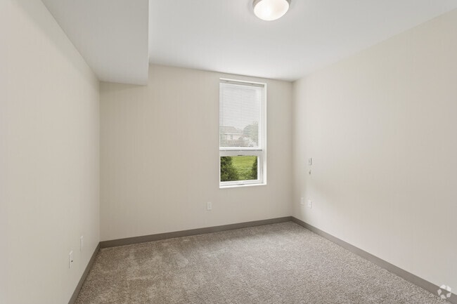 1BR, 1BA - 653 - Bedroom