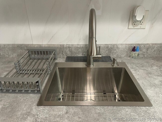 Photo - 2851 Somerset Dr Unit 111