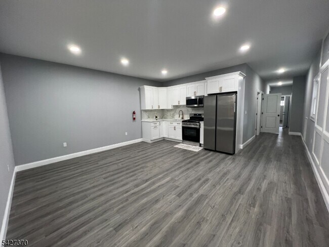 Photo - 163 N 9th St Unit 2