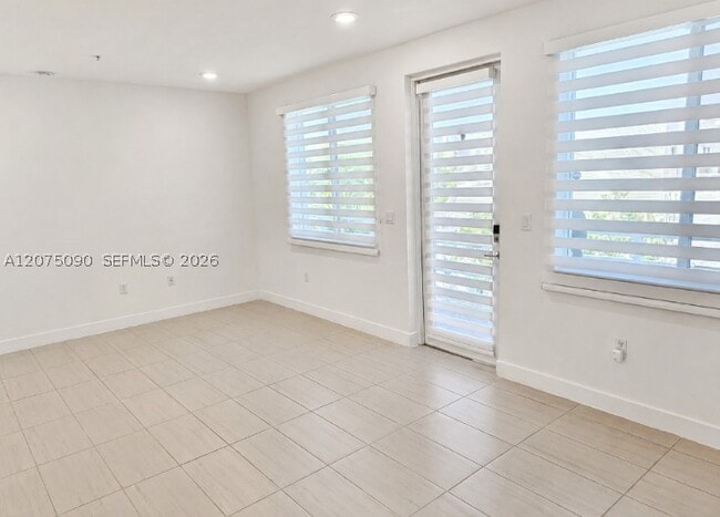 Photo - 6416 NW 102nd Ct Unit 307