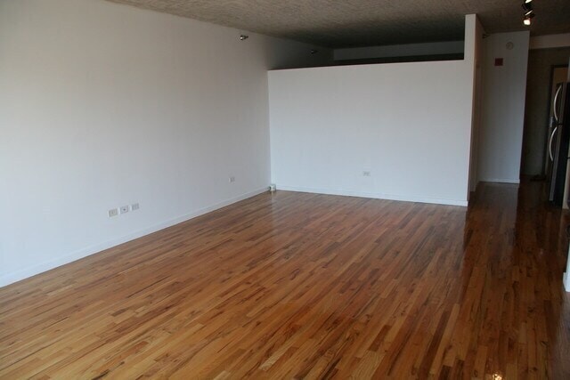 Photo - 1845 S Michigan Ave Unit 01204
