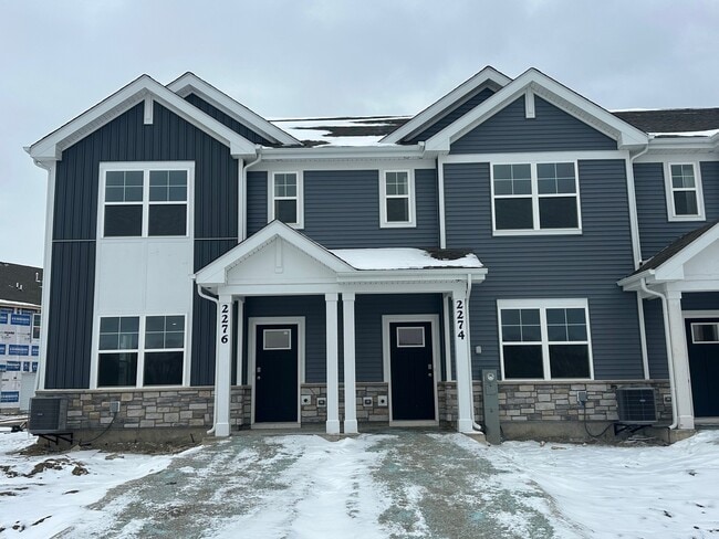 Building Photo - 2274 Barbera Dr