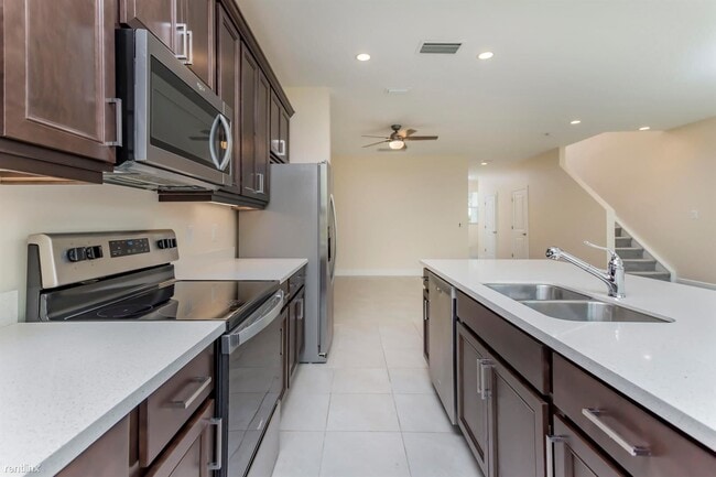 Photo - 3 br, 2.5 bath Townhome - 1857 Spoonbill Ct