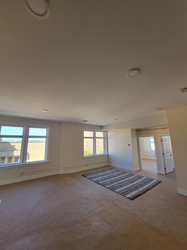 Photo - 233 N Front St Unit 302