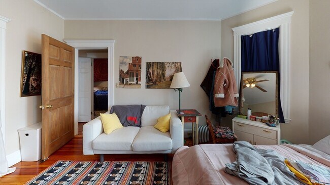 Photo - 8 Olmstead St Unidad 1