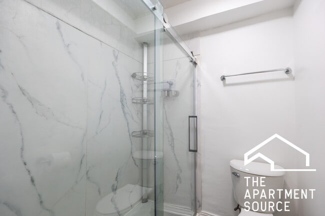 Photo - 1844 W Henderson St