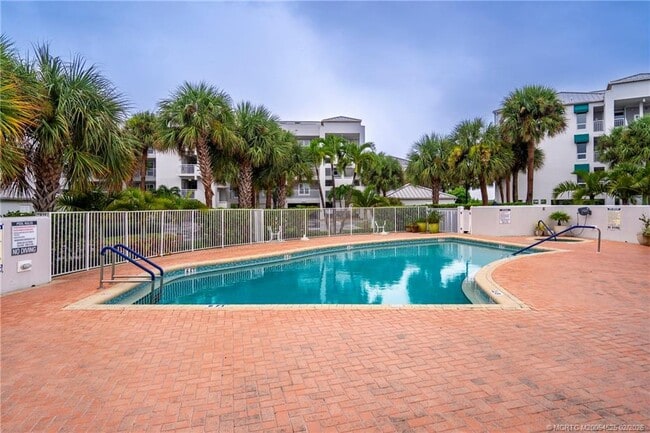 Photo - 184 NE Edgewater Dr Unit 1206