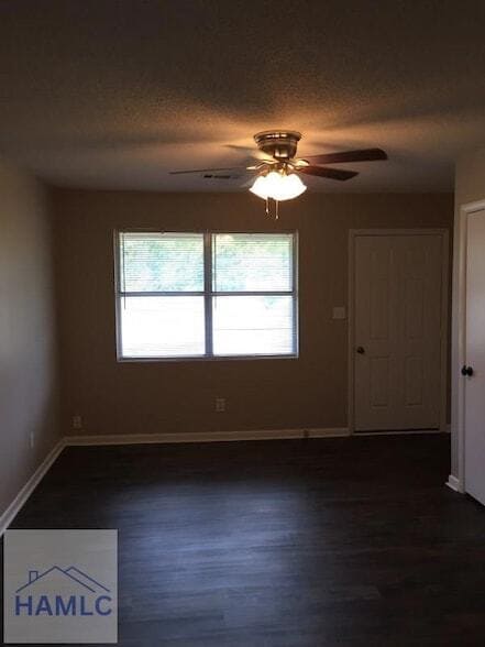 Photo - 380 Howard Rd